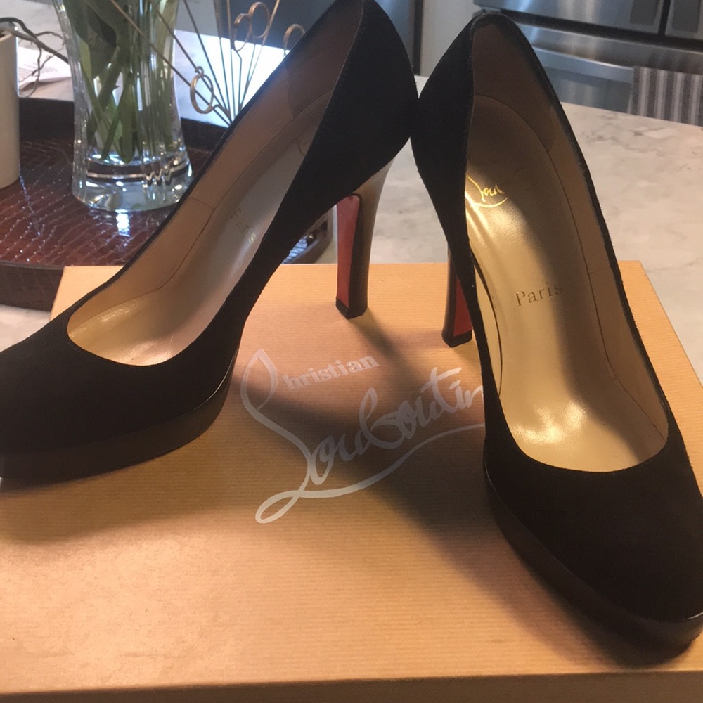 Louboutin - Picture 8 of 8